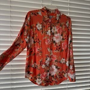 Chico’s size 2 Floral Button-Up Blouse in Orange/coral